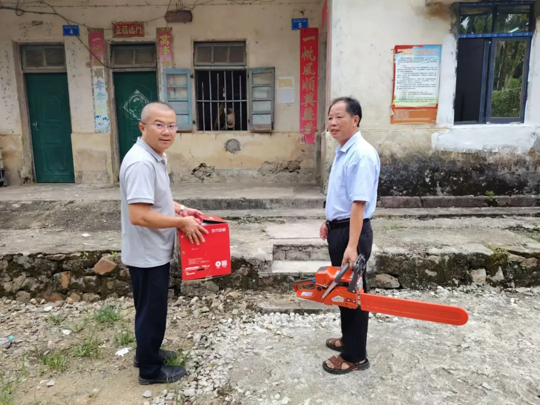 1726059332454023130.jpg 1726059332454023130.jpg