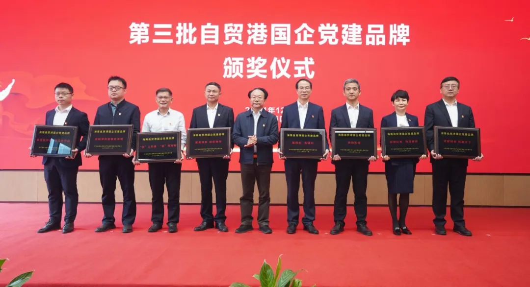 1741876111125061856.jpg 1741876111125061856.jpg